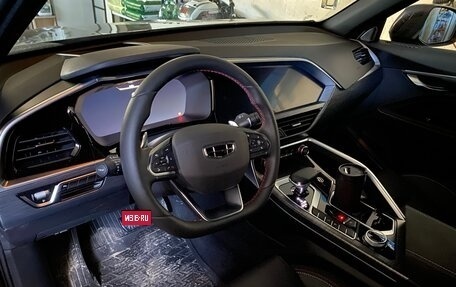 Geely Tugella FY11, 2023 год, 3 300 000 рублей, 2 фотография
