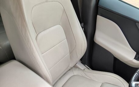 Jaguar F-Pace, 2016 год, 2 950 000 рублей, 12 фотография