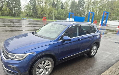 Volkswagen Tiguan II, 2021 год, 3 950 000 рублей, 4 фотография