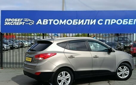 Hyundai ix35 I рестайлинг, 2010 год, 999 000 рублей, 7 фотография