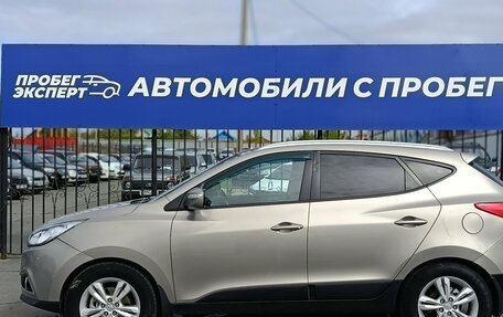 Hyundai ix35 I рестайлинг, 2010 год, 999 000 рублей, 3 фотография