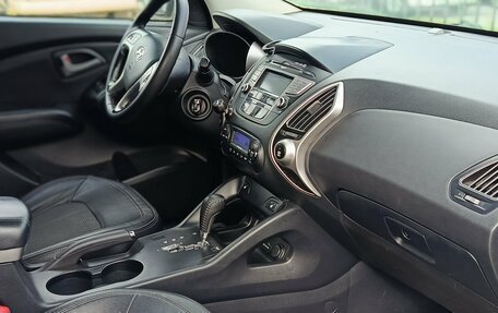 Hyundai ix35 I рестайлинг, 2010 год, 999 000 рублей, 12 фотография