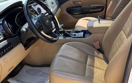 KIA Carnival III, 2019 год, 1 850 000 рублей, 11 фотография