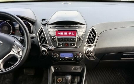 Hyundai ix35 I рестайлинг, 2010 год, 999 000 рублей, 10 фотография
