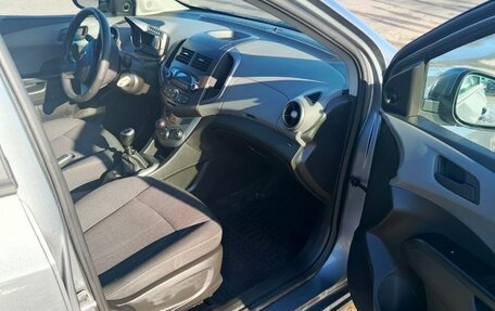 Chevrolet Aveo III, 2015 год, 825 000 рублей, 3 фотография