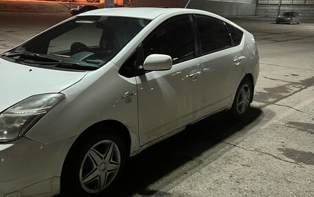 Toyota Prius, 2010 год, 490 000 рублей, 2 фотография