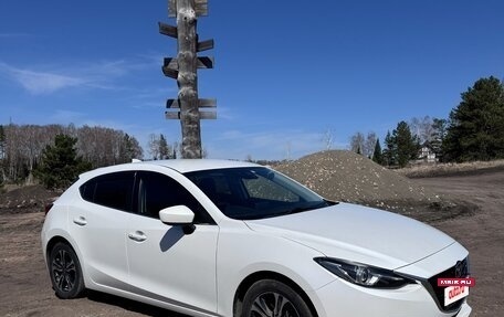 Mazda Axela, 2015 год, 1 220 000 рублей, 6 фотография