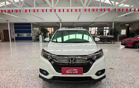 Honda Vezel, 2021 год, 1 350 001 рублей, 2 фотография