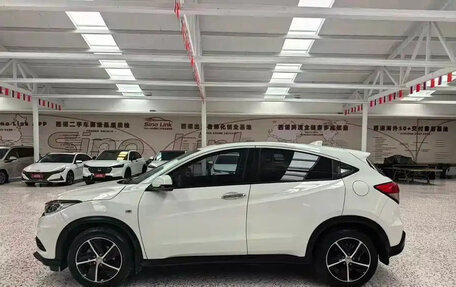 Honda Vezel, 2021 год, 1 350 001 рублей, 4 фотография