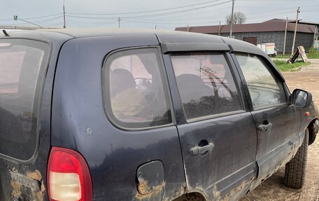 Chevrolet Niva I рестайлинг, 2004 год, 140 000 рублей, 4 фотография