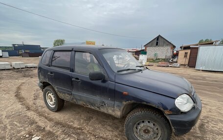Chevrolet Niva I рестайлинг, 2004 год, 140 000 рублей, 5 фотография