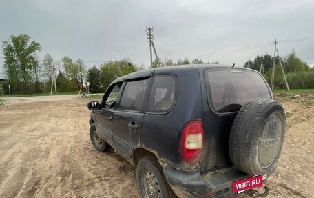 Chevrolet Niva I рестайлинг, 2004 год, 140 000 рублей, 7 фотография