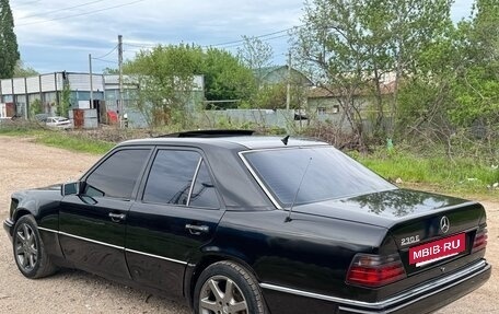 Mercedes-Benz W124, 1992 год, 329 000 рублей, 11 фотография