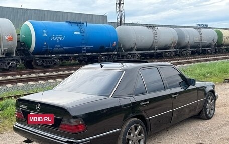 Mercedes-Benz W124, 1992 год, 329 000 рублей, 12 фотография
