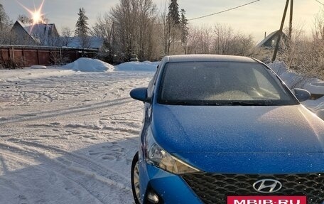 Hyundai Solaris II рестайлинг, 2021 год, 1 300 000 рублей, 3 фотография