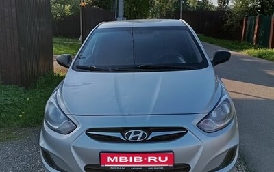 Hyundai Solaris II рестайлинг, 2012 год, 550 000 рублей, 1 фотография