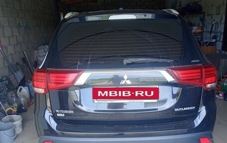 Mitsubishi Outlander III рестайлинг 3, 2016 год, 1 780 000 рублей, 7 фотография