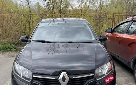 Renault Logan II, 2016 год, 650 000 рублей, 2 фотография