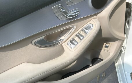 Mercedes-Benz C-Класс, 2019 год, 3 650 000 рублей, 3 фотография