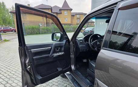 Mitsubishi Pajero IV, 2011 год, 1 800 000 рублей, 9 фотография