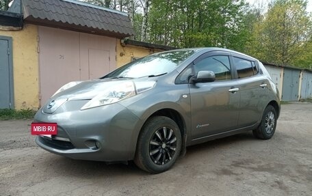 Nissan Leaf I, 2014 год, 880 000 рублей, 8 фотография