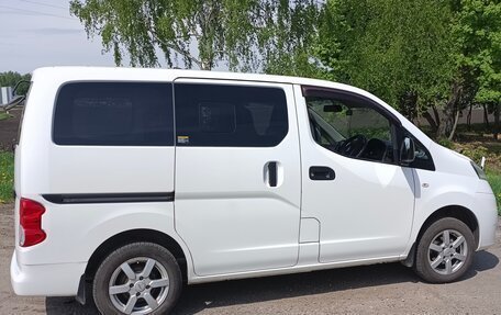 Nissan NV200, 2016 год, 1 273 000 рублей, 5 фотография