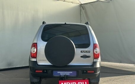 Chevrolet Niva I рестайлинг, 2018 год, 730 000 рублей, 6 фотография