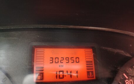 Renault Logan I, 2006 год, 100 000 рублей, 2 фотография