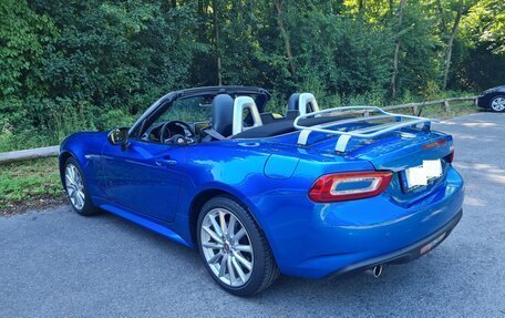 Fiat 124 Spider I, 2016 год, 2 650 000 рублей, 2 фотография