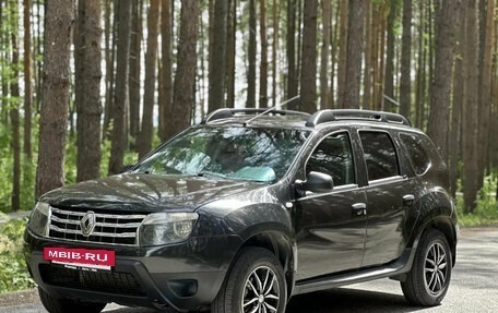 Renault Duster I рестайлинг, 2014 год, 995 000 рублей, 2 фотография