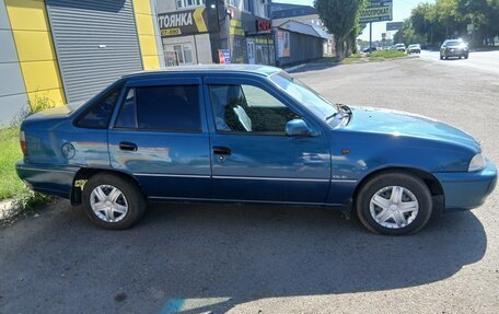 Daewoo Nexia I рестайлинг, 2000 год, 65 000 рублей, 2 фотография