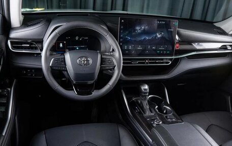 Toyota Highlander, 2024 год, 4 899 000 рублей, 5 фотография