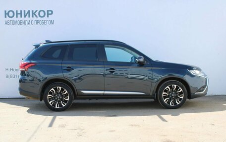 Mitsubishi Outlander III рестайлинг 3, 2021 год, 2 259 000 рублей, 4 фотография
