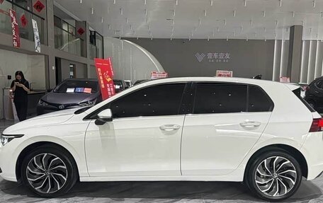 Volkswagen Golf VIII, 2023 год, 1 520 000 рублей, 6 фотография