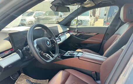 BMW 5 серия, 2024 год, 7 499 000 рублей, 2 фотография