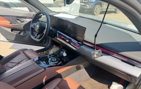 BMW 5 серия, 2024 год, 7 499 000 рублей, 12 фотография