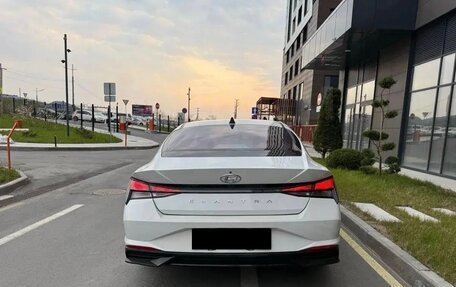 Hyundai Elantra, 2022 год, 1 620 000 рублей, 5 фотография