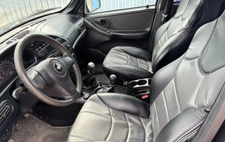 Chevrolet Niva I рестайлинг, 2014 год, 630 000 рублей, 3 фотография
