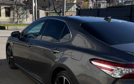 Toyota Camry, 2018 год, 2 440 000 рублей, 4 фотография
