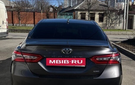 Toyota Camry, 2018 год, 2 440 000 рублей, 6 фотография