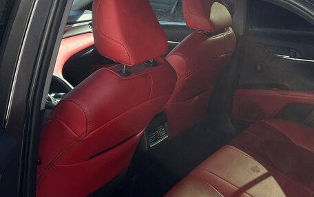 Toyota Camry, 2018 год, 2 440 000 рублей, 17 фотография