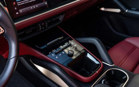 Porsche Cayenne III, 2024 год, 14 340 077 рублей, 10 фотография