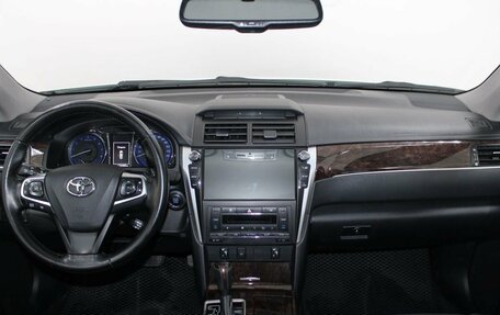 Toyota Camry, 2017 год, 2 499 900 рублей, 8 фотография