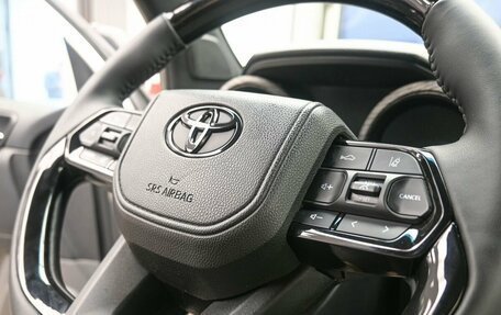 Toyota Land Cruiser Prado 150 рестайлинг 2, 2013 год, 2 979 000 рублей, 13 фотография