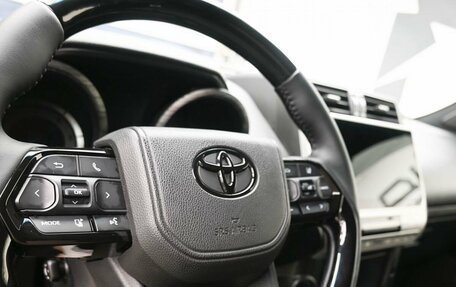 Toyota Land Cruiser Prado 150 рестайлинг 2, 2013 год, 2 979 000 рублей, 12 фотография