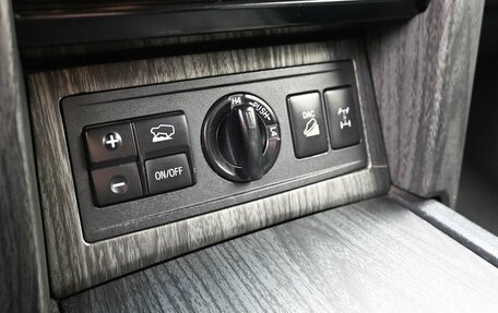 Toyota Land Cruiser Prado 150 рестайлинг 2, 2013 год, 2 979 000 рублей, 20 фотография