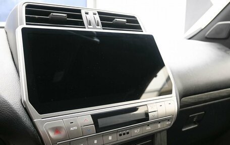 Toyota Land Cruiser Prado 150 рестайлинг 2, 2013 год, 2 979 000 рублей, 16 фотография