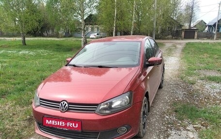 Volkswagen Polo VI (EU Market), 2012 год, 450 000 рублей, 1 фотография