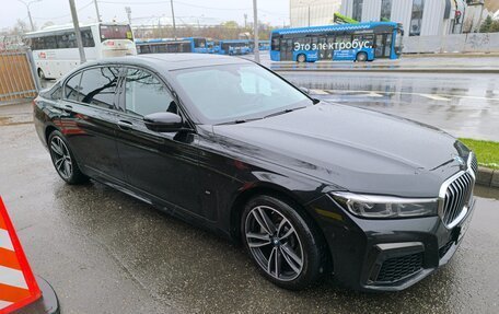 BMW 7 серия, 2021 год, 6 100 000 рублей, 3 фотография