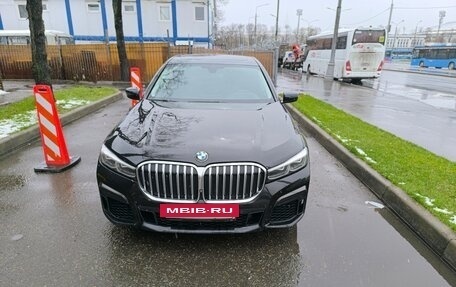 BMW 7 серия, 2021 год, 6 100 000 рублей, 2 фотография